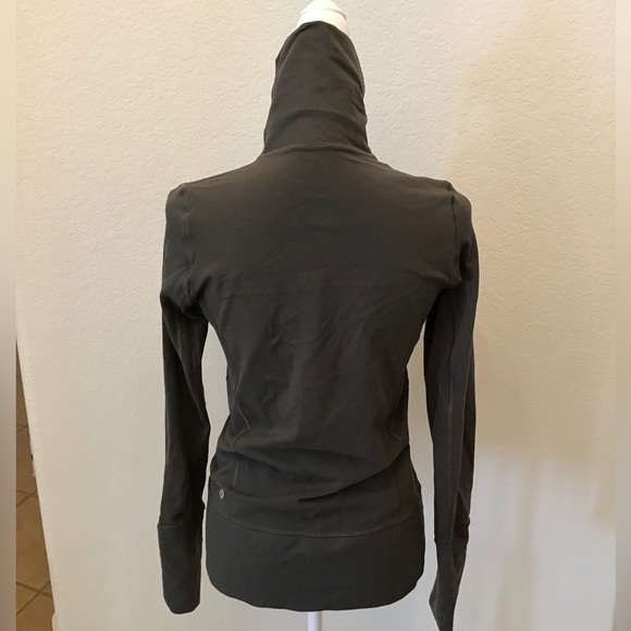 Lululemon stride jacket, size 6 - Picture 4 of 5